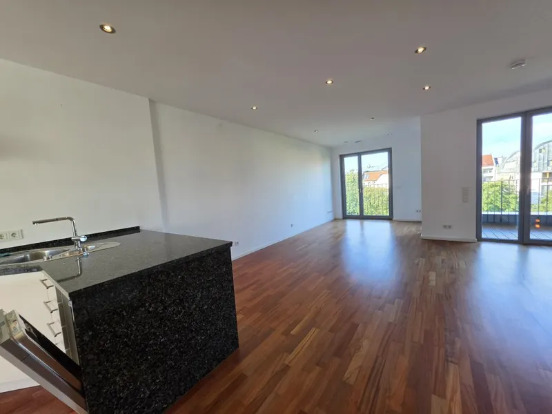 Wohnung sucht auf 4 Jahre befristet, neue Mieter — photo 1